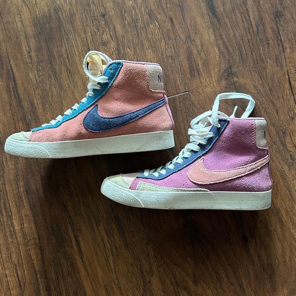 Nike Blazer Mid '77 - Picture 2 of 5